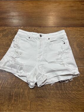 American Eagle Outfitters mom shorts got sz 8 White High-Rise Distressed